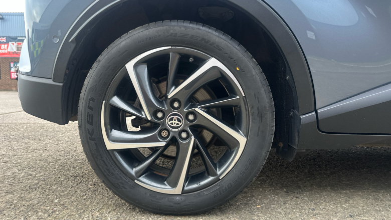 Toyota C-HR 2.0 Hybrid Dynamic 5dr CVT Hybrid Hatchback